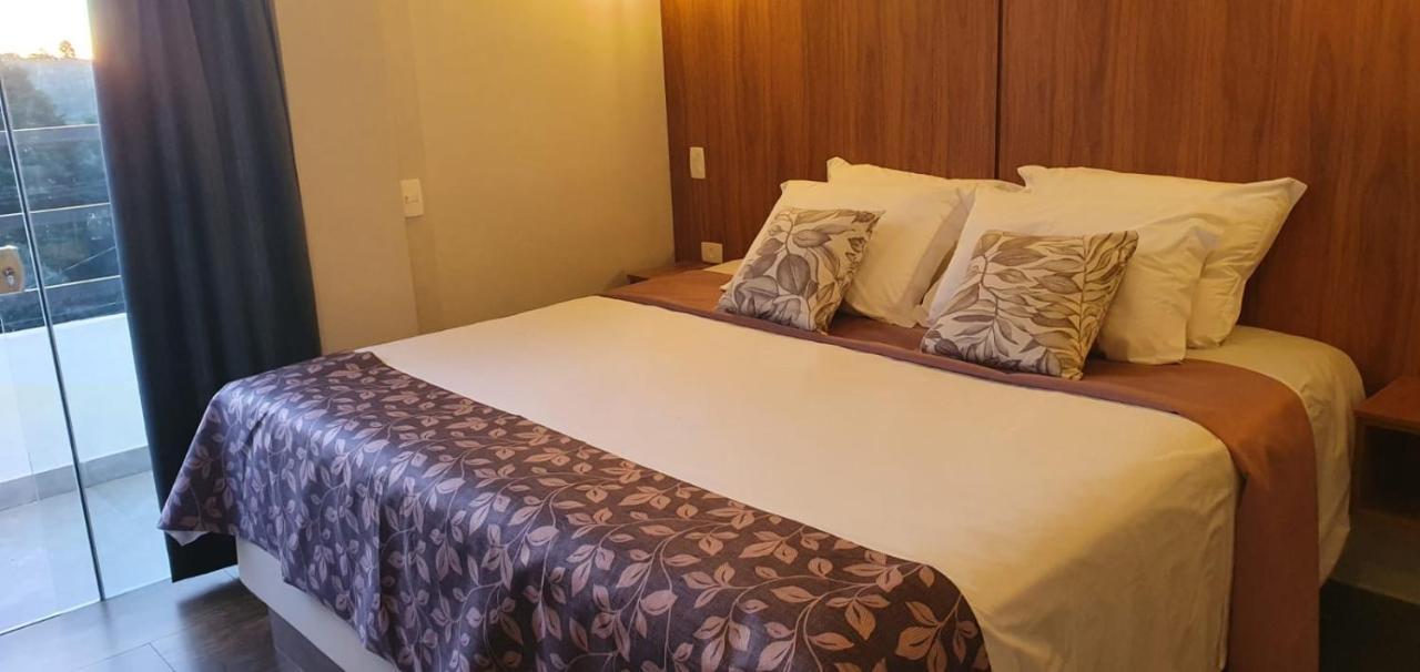 Suites E Chales Com Hidro Lareira E Ar Condicionado Villa Hegus Campos do Jordão المظهر الخارجي الصورة