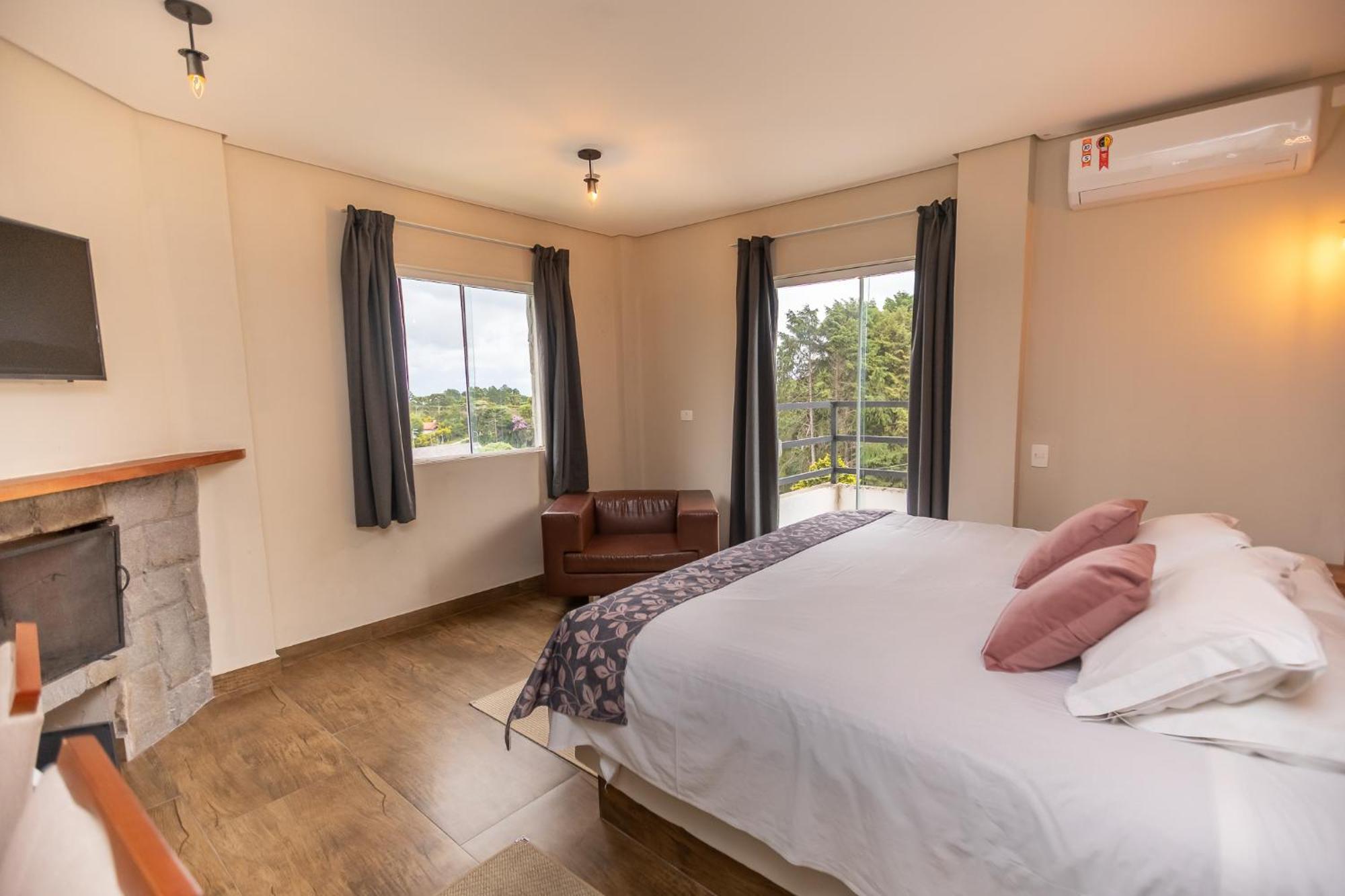 Suites E Chales Com Hidro Lareira E Ar Condicionado Villa Hegus Campos do Jordão المظهر الخارجي الصورة