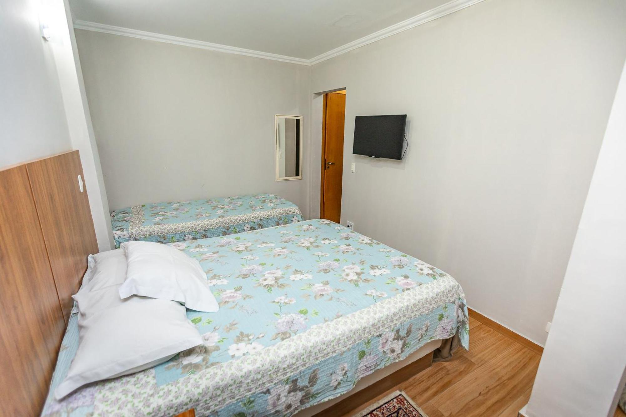 Suites E Chales Com Hidro Lareira E Ar Condicionado Villa Hegus Campos do Jordão المظهر الخارجي الصورة